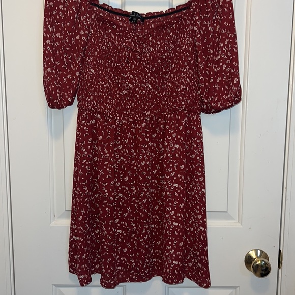 Dress - Picture 14 of 14